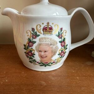 Commemorative White Teapot with Royal Portrait and Floral Design